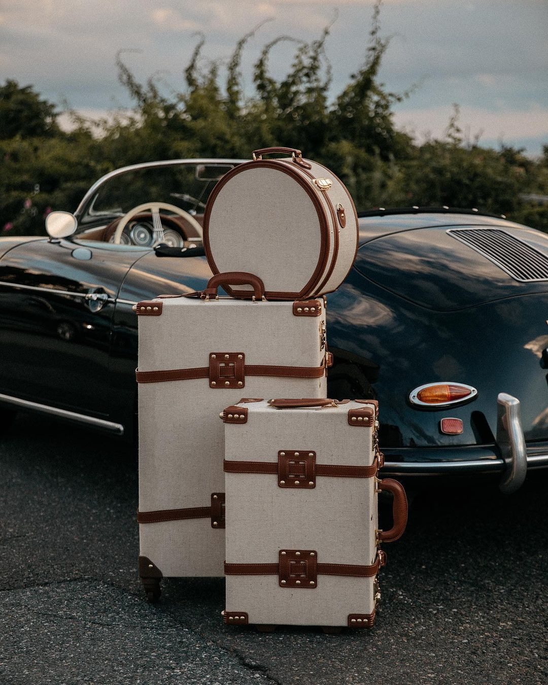 Classic_Suitcases